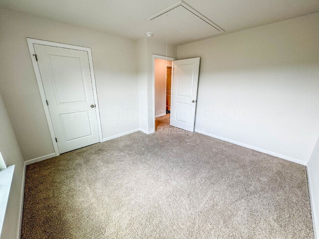 Building Photo - 2136 Montalvan Dr