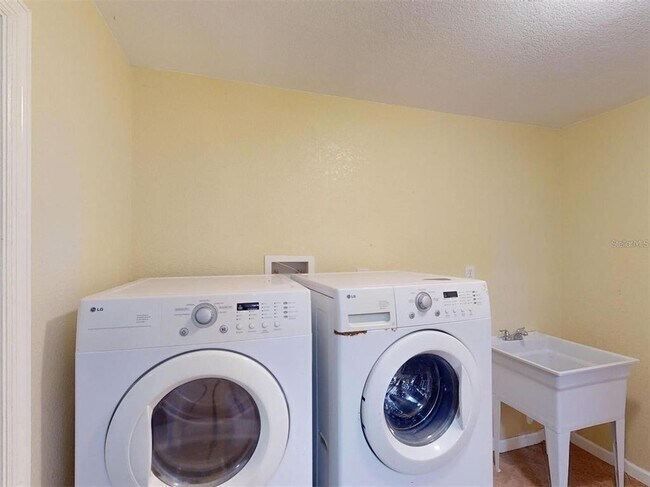 Building Photo - 158 Eppinger Dr