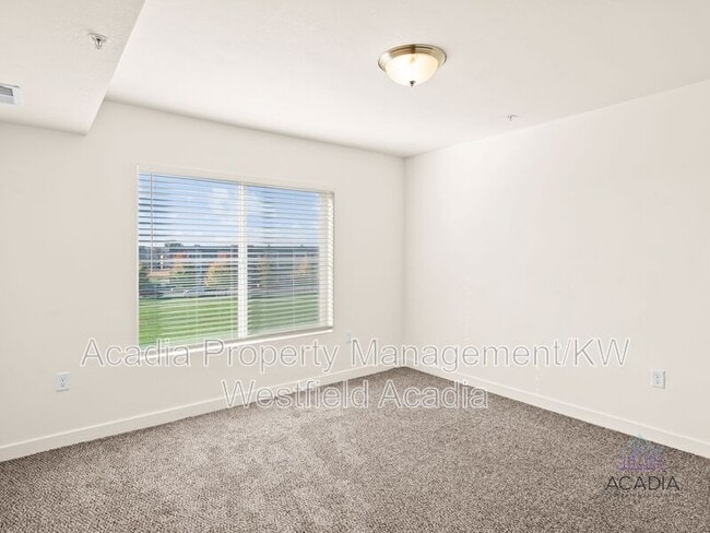 Building Photo - 678 E 500 S
