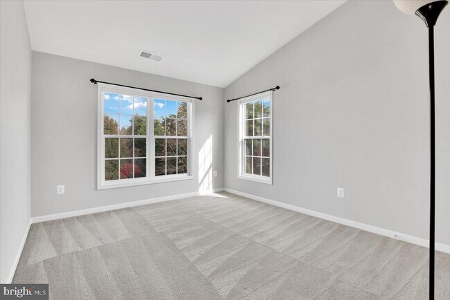 Building Photo - 41625 Broxbourne Terrace