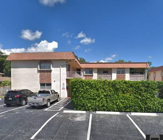 Building Photo - 1541 NE 34th Ct