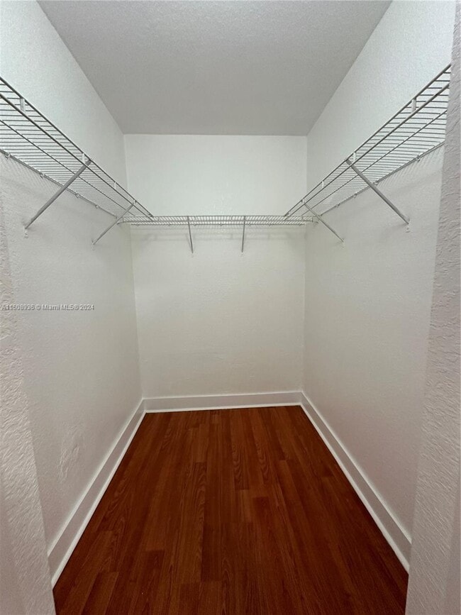 Building Photo - 2731 NE 3rd Dr