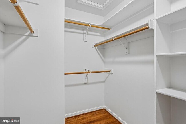 Building Photo - 417 Winding Rose Dr