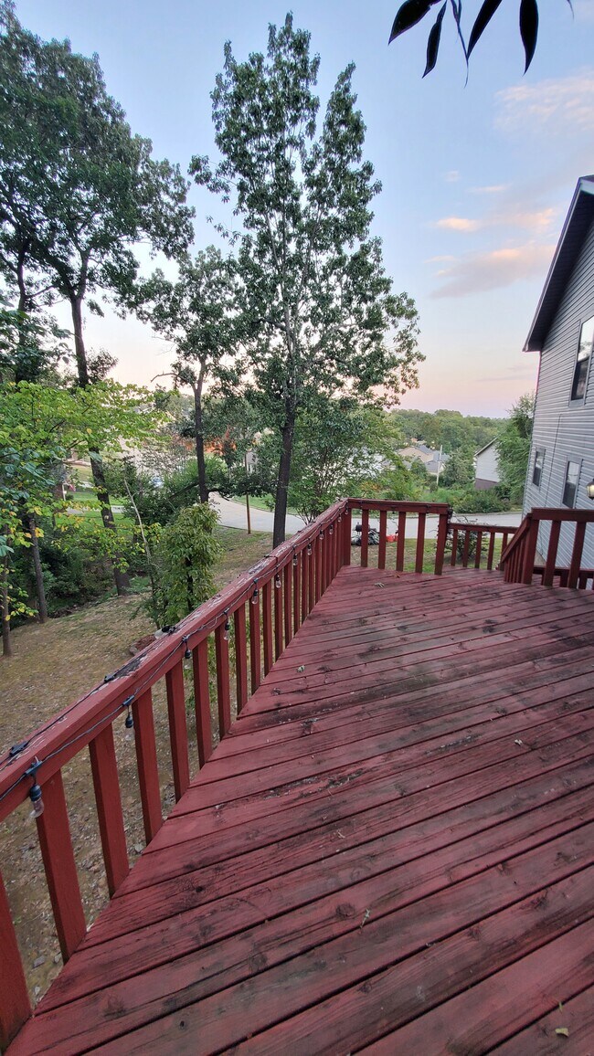 Building Photo - 1 Pine Way Ct