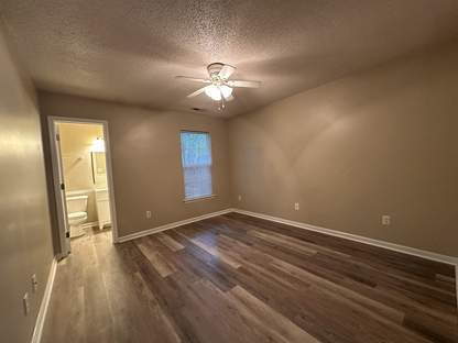 Building Photo - 125 Mesa Ln