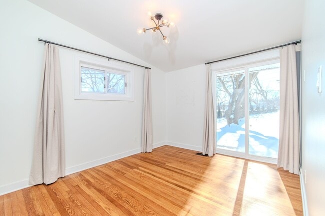 Building Photo - Charming & Updated 3-Bedroom Home for Lease in Birmingham