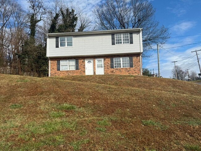 Building Photo - 1836 Greenbrier Ave SE