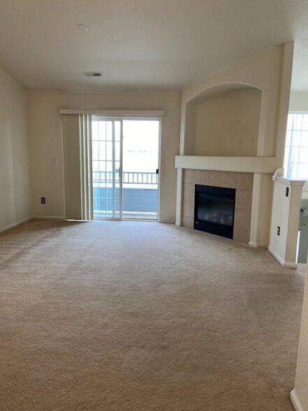 Building Photo - 5255 Memphis St