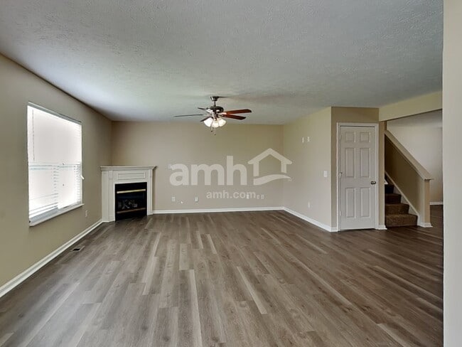 Building Photo - 10825 Spring Green Dr