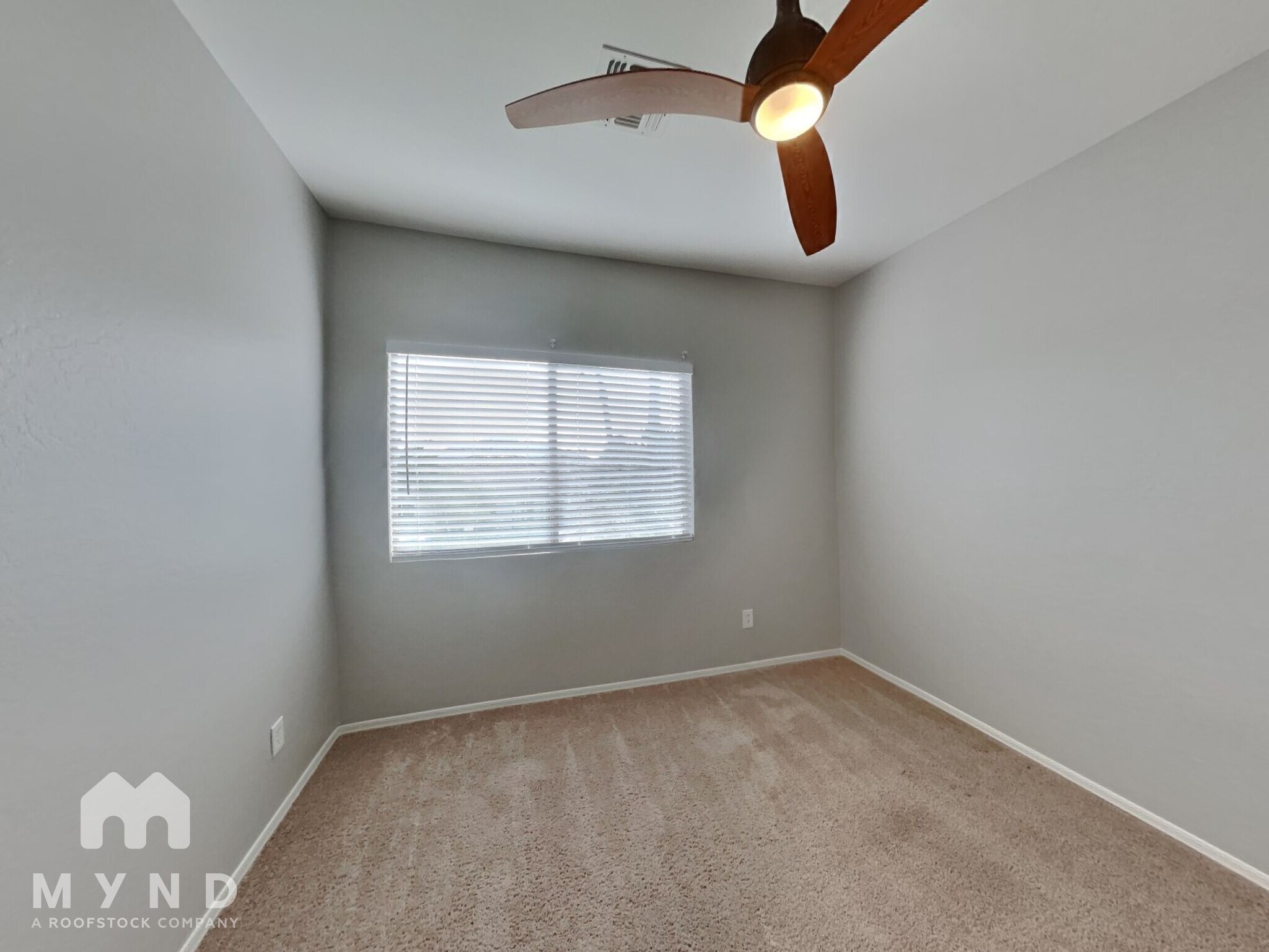 Building Photo - 3009 E Lynx Way