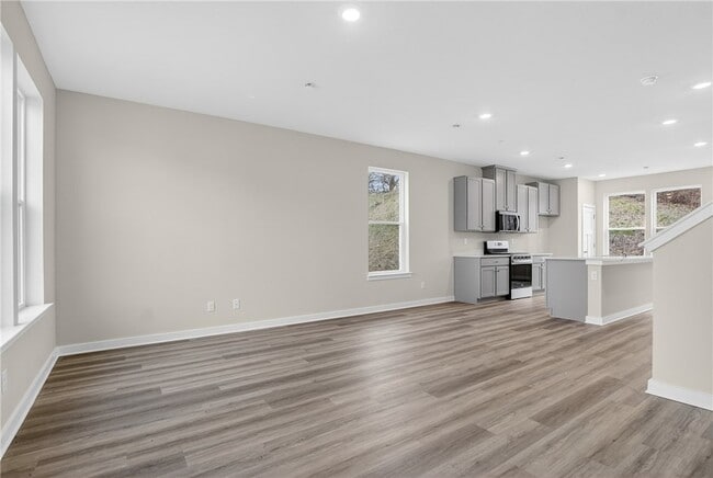 Building Photo - 704 Olivia St