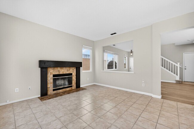 Building Photo - Renovated Court Location Beauty – Spacious 4BD Home Near Pleasant Hill!