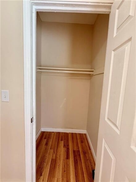 Building Photo - 194 Harrison St