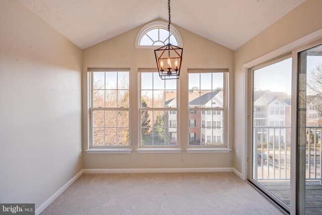 Building Photo - 4933 Riders Ct