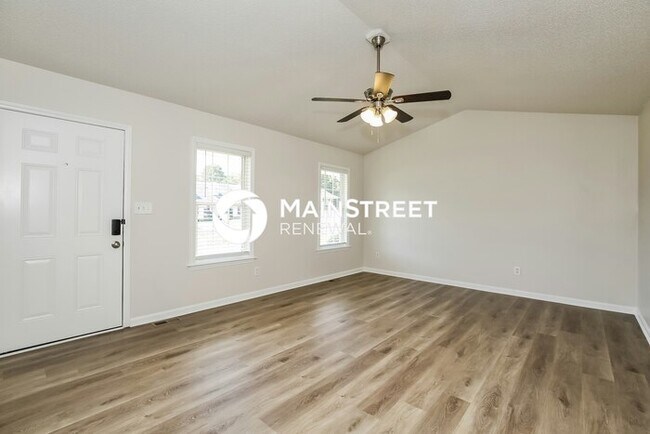 Building Photo - 3 Bedroom Pet-Friendly Home in THOMASVILLE, NC with Main Street Renewal
