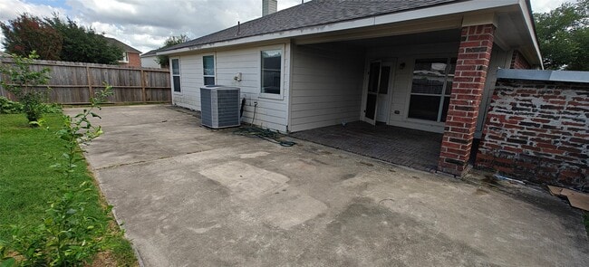 Building Photo - 9006 S Ferndale Pl Dr