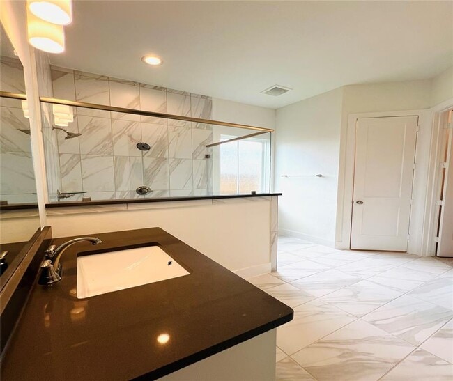 Building Photo - 27223 Lombard Wood Dr