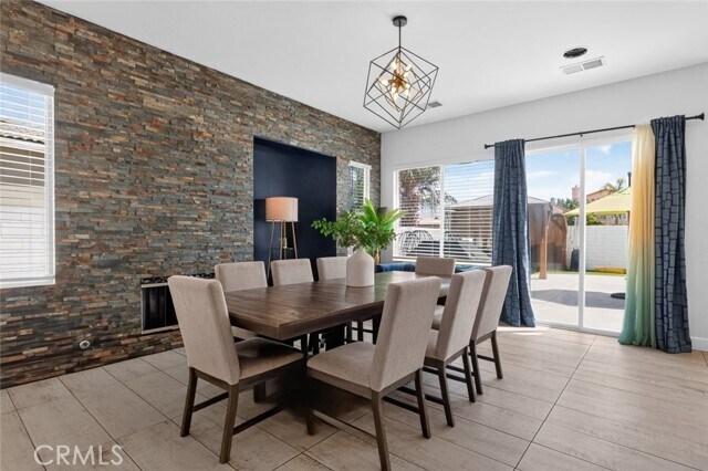 Building Photo - 43452 Freesia Pl