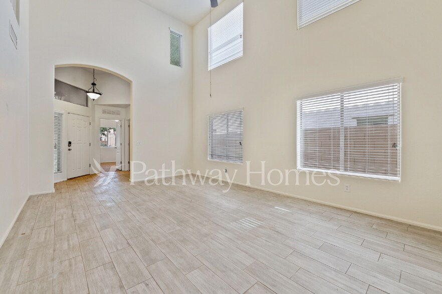 Building Photo - 41166 W Sanders Way