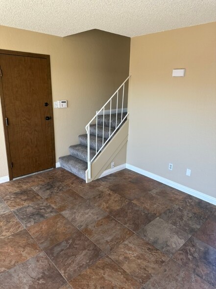 Building Photo - 4858 N Winery Cir