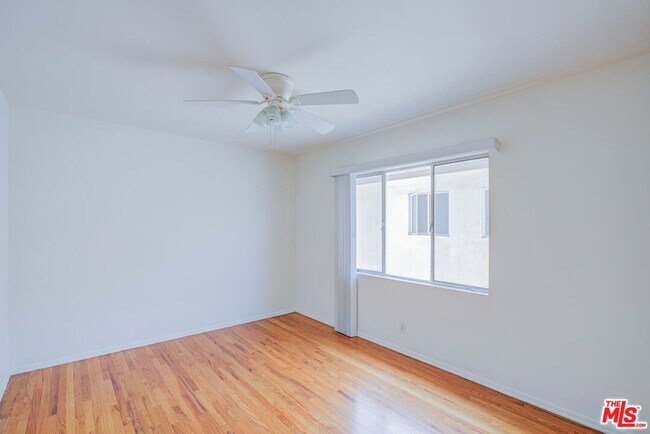 Building Photo - 1055 S Wooster St
