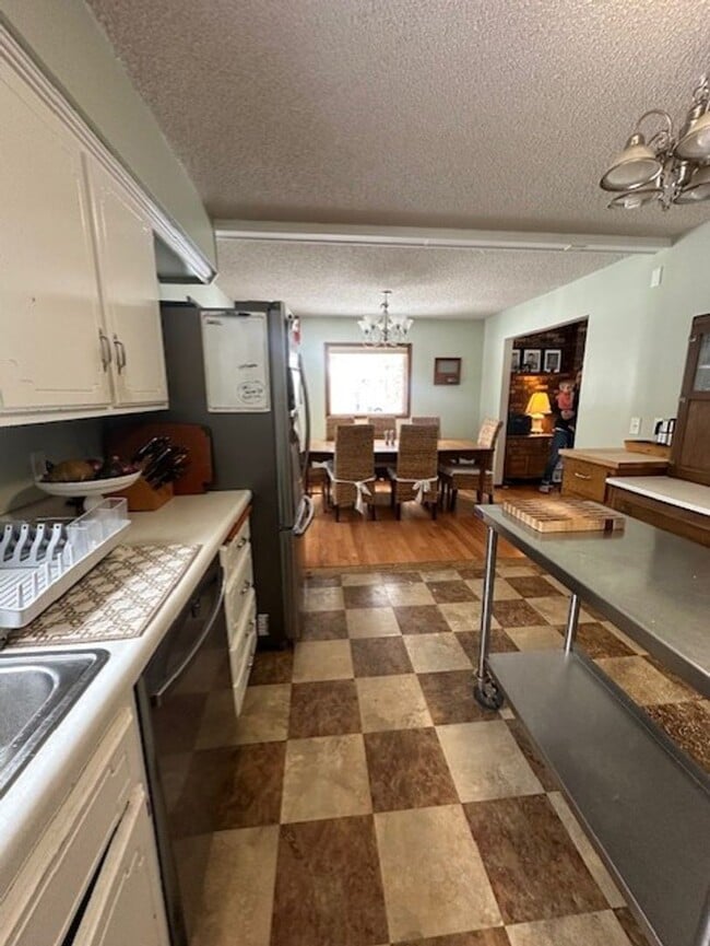 Building Photo - Spacious, Well Maintained Two Story House With 2 Car Attached Garage