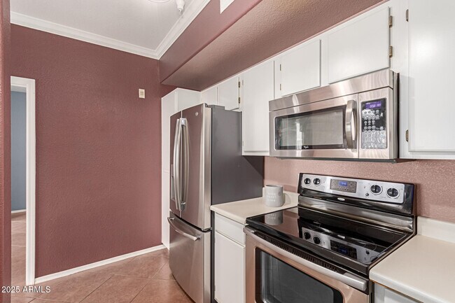 Building Photo - 3236 E Chandler Blvd