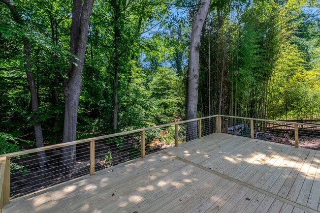 Building Photo - 8005 Candlewood Dr