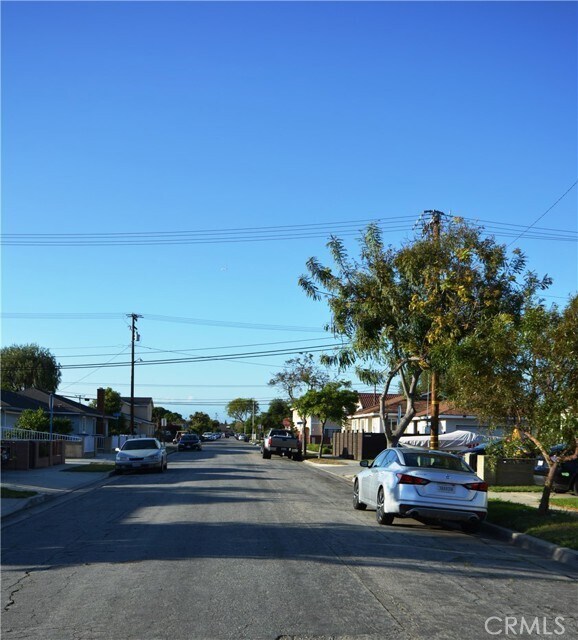 Building Photo - 18328 Devlin Ave