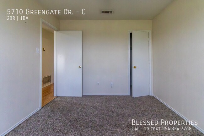 Building Photo - 5710 Greengate Dr