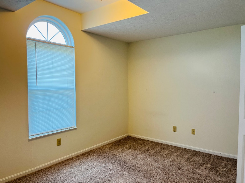 Primary Photo - 1502 Spinnaker Way