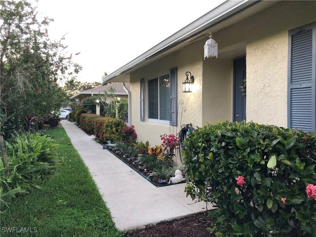 Building Photo - 34 Glades Blvd