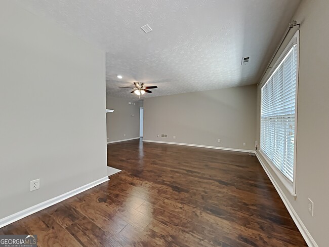 Building Photo - 947 Shiloh Ridge Run NW