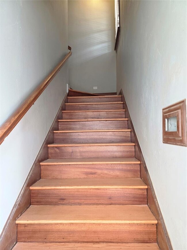 Building Photo - 1725 NW 18th St