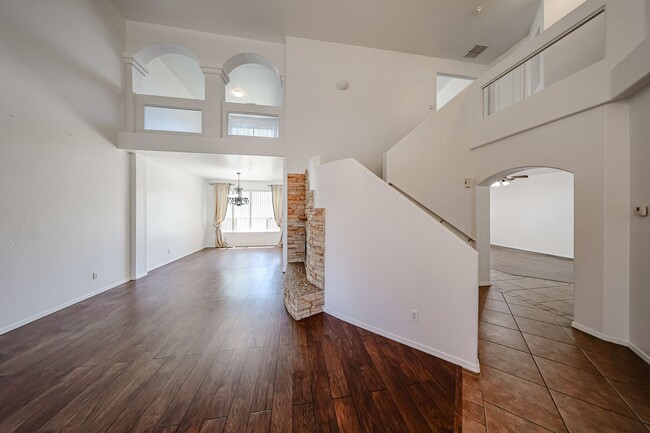 Building Photo - RV GATE! Lovely 4 bedroom, 3 bathroom home...
