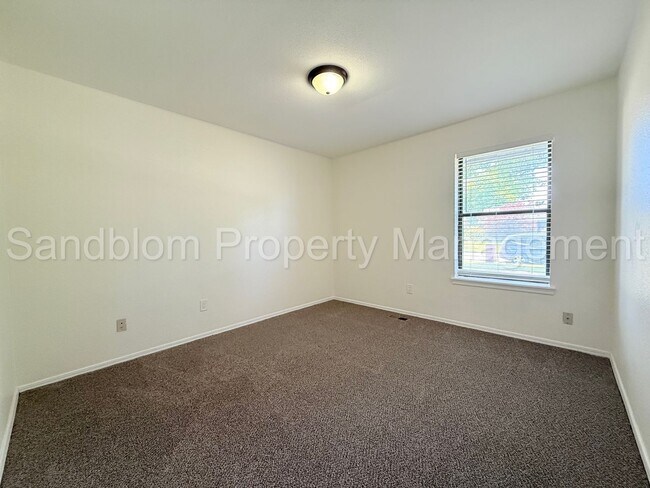 Building Photo - FOR LEASE | Broken Arrow - Union Schools | Available Now!