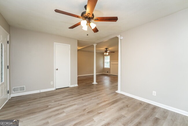 Building Photo - 1228 Weston Dr