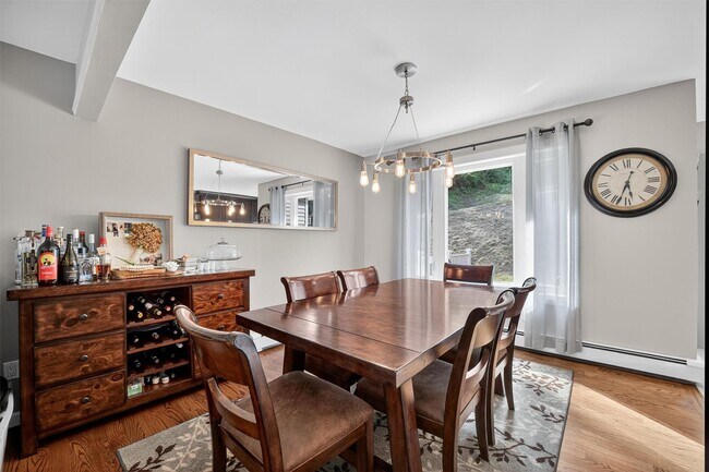 Building Photo - 28 Dirubbo Dr