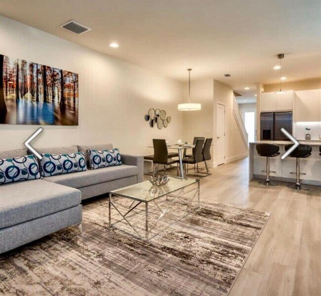 Building Photo - 17529 Hidden Forest Dr