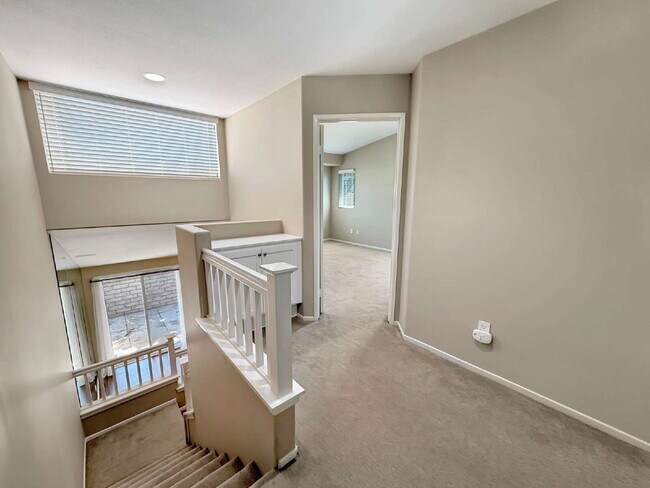 Building Photo - Beautifully Updated End-Unit Townhome in Valencia's Montana Community — No Rear Neighbors!
