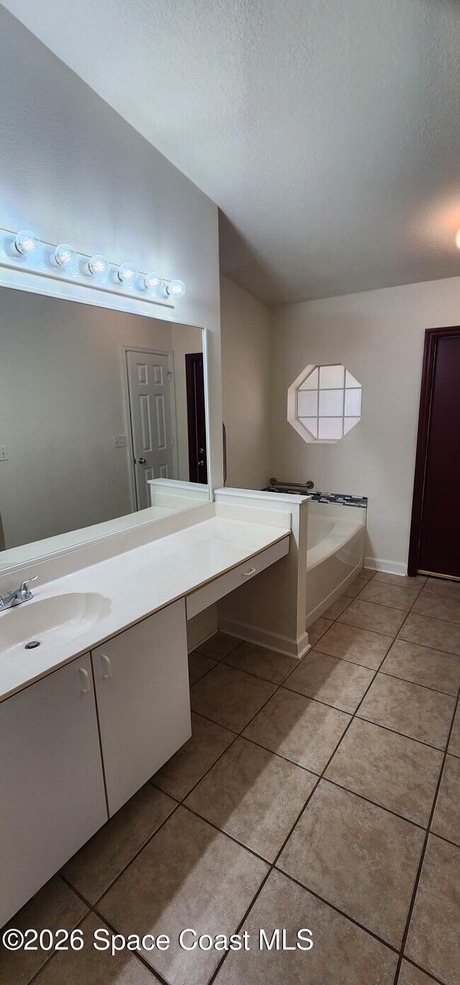 Building Photo - 3133 Cauthen Creek Dr