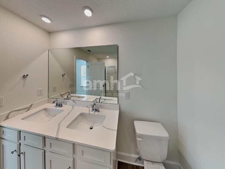 Building Photo - 2558 Belfort Lndg Ct