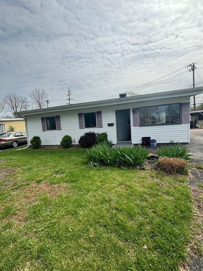 Building Photo - LIMITED TIME**1/2 OFF DEPOSIT**