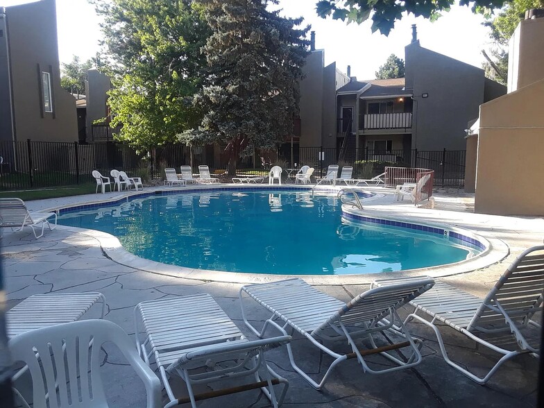 Primary Photo - 5300 E Cherry Creek South Dr