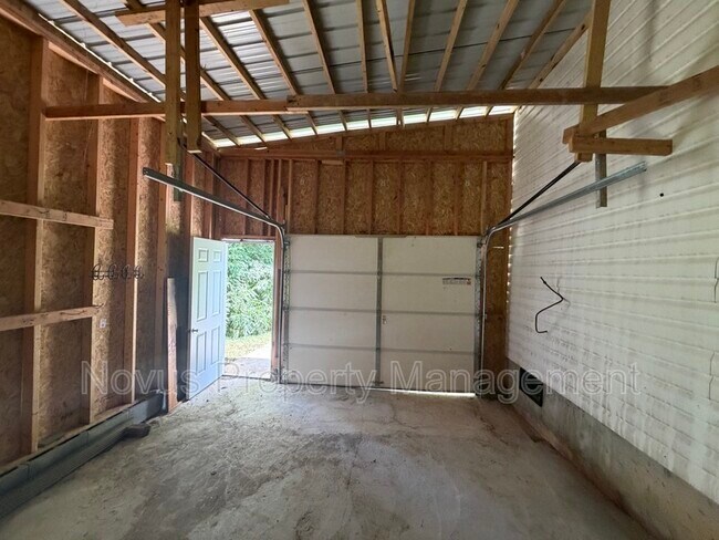 Building Photo - 214 Farmington Trce