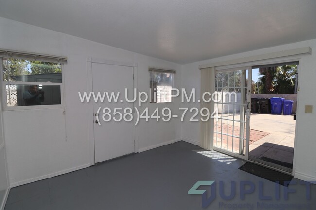 Building Photo - ** Holiday move in special** $1000 off 1st...