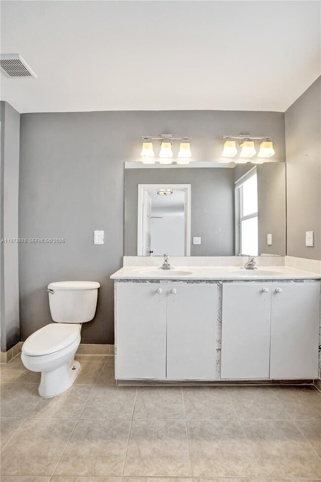 Building Photo - 847 NW 127th Ave