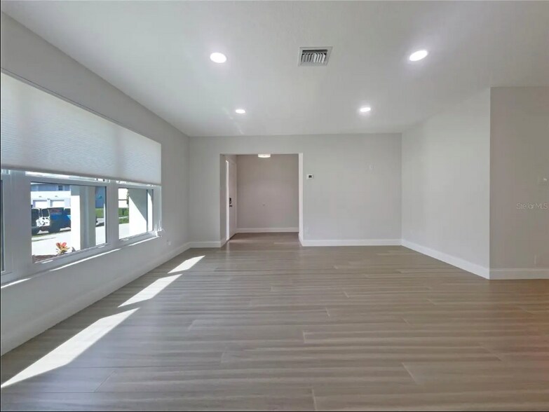 Building Photo - 790 Harvard St