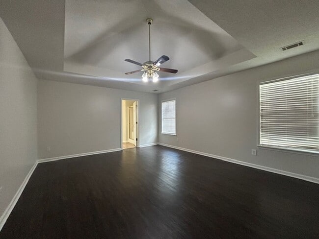 Building Photo - 4073 Willow Glen Cir