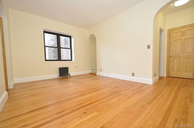 Building Photo - 120 Stonelea Pl
